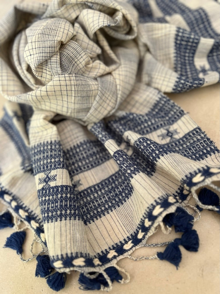 Handloom Scarves from Kutch